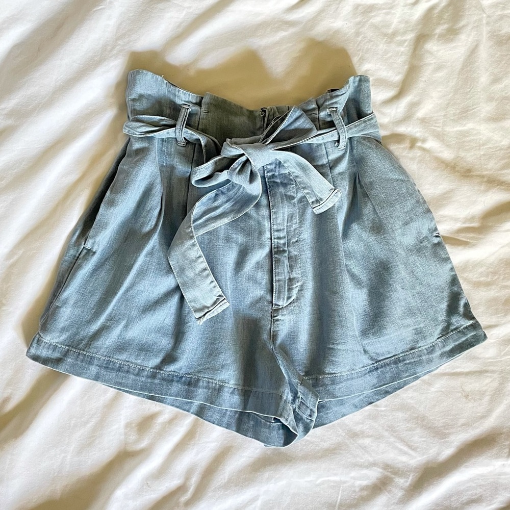NWT A&F belted shorts